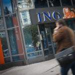 foto ing trimite un mesaj de atentionare clientilor din romania stai departe de fraudatori ce trebuie sa faci in cazul in care ai cazut deja victima 678542407888c