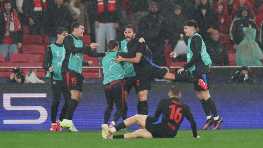 foto spaniolii nu s au abtinut dupa ce fc barcelona a reusit o victorie incredibila la lisabona 679020fd138ca