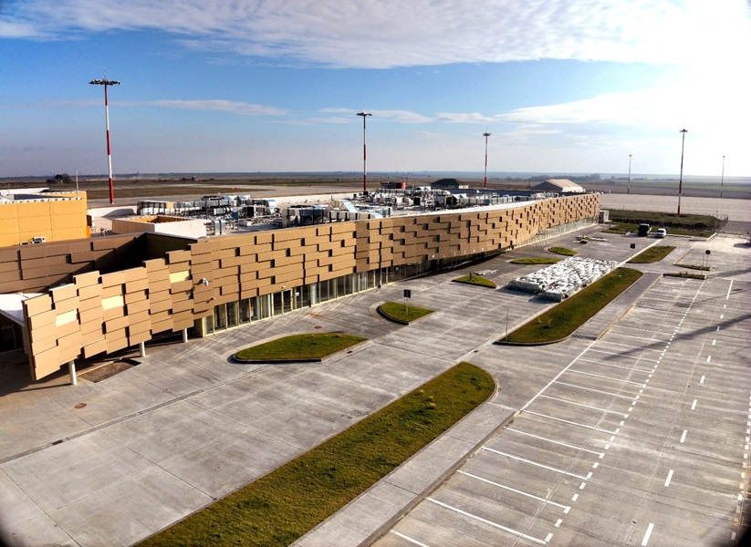 foto trafic in crestere si investitii majore la aeroportul international mihail kogalniceanu noul terminal aproape finalizat 678e481f85157