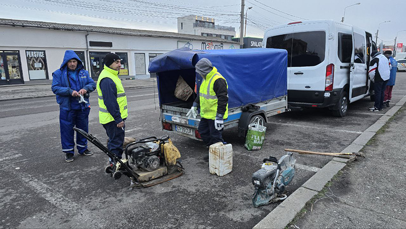 foto video au inceput lucrarile de demolare a bazarului gorbaciov cel mai vechi din constanta 6784ab781ff01