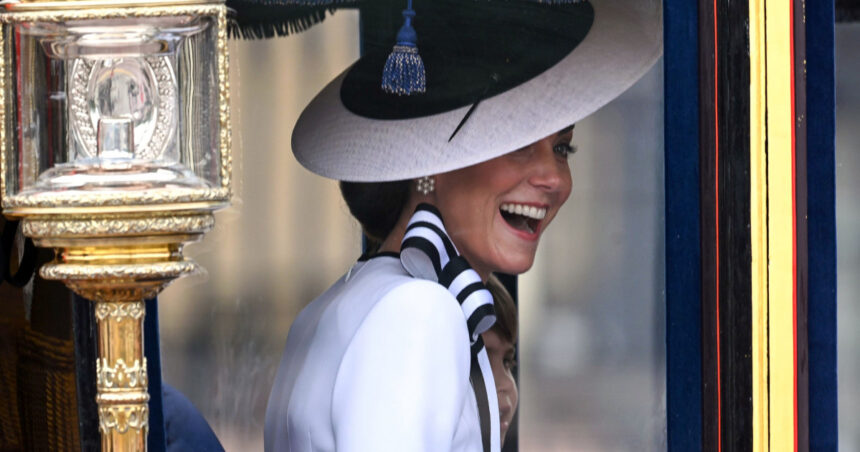 galerie foto kate middleton implineste 43 de ani printesa de wales spera sa participe la mai multe evenimente alaturi de mostenitorul tronului 6787c8b41b3e5