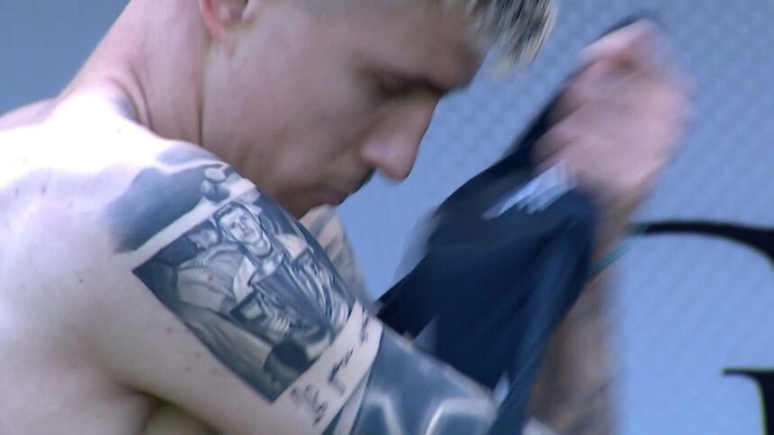 galerie foto tavi popescu si a etalat noul tatuaj in antalya imagini si cu pantea si cisotti 6784194be4ae4