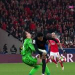 galerie foto wojciech szczesny a ingropat o pe barcelona la lisabona gafe pe banda rulanta 67900f882c99d