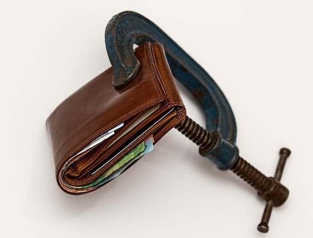 grafice inceput de an prost pentru economia romaneasca increderea scade sub pragul de contractie a pib romanii au devenit mult mai pesimisti in ultimele doua luni 679c5bf88778f