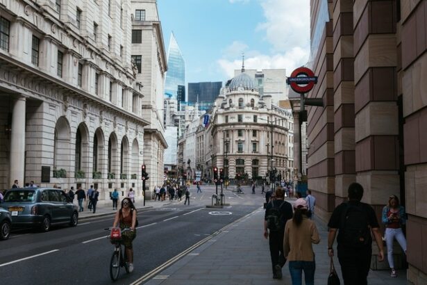 guvernul britanic da inapoi si va atenua regimul fiscal al strainilor bogati pentru a preveni exodul acestora 6794922e407b7