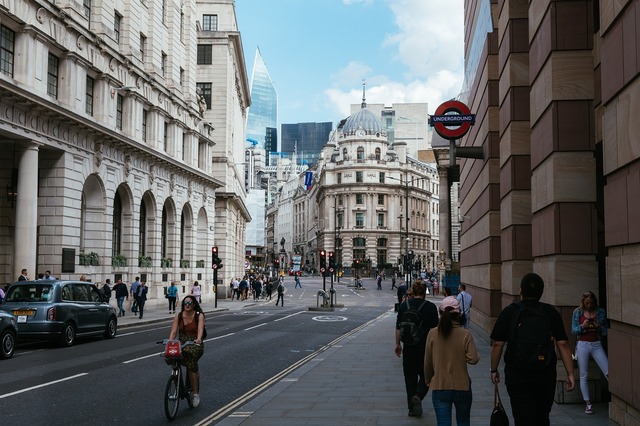 guvernul britanic da inapoi si va atenua regimul fiscal al strainilor bogati pentru a preveni exodul acestora 6794922e407b7
