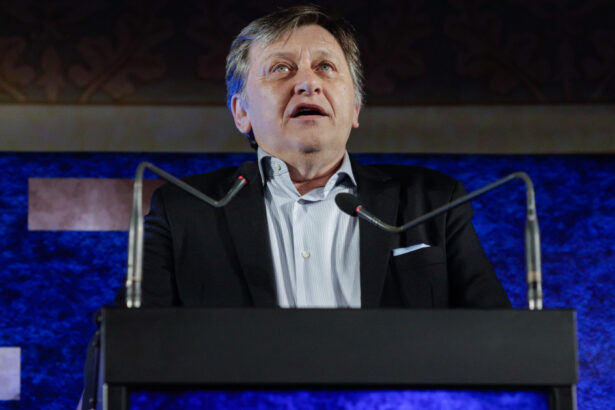 ilie bolojan crin antonescu trebuie sa se reconecteze cu electoratul si sa spuna ce vrea sa faca pentru romania 678e834d7b53c