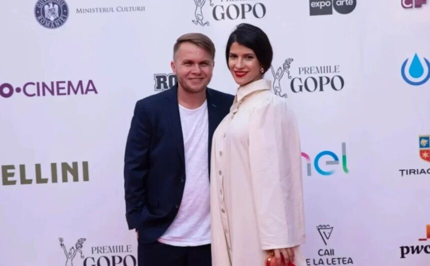 imagine rara cu socrii lui codin maticiuc ii iubesc destul de mult dar de respectat ii respect enorm constanta pandeli vinde flori la 1 mai 6788c06f1dd9c