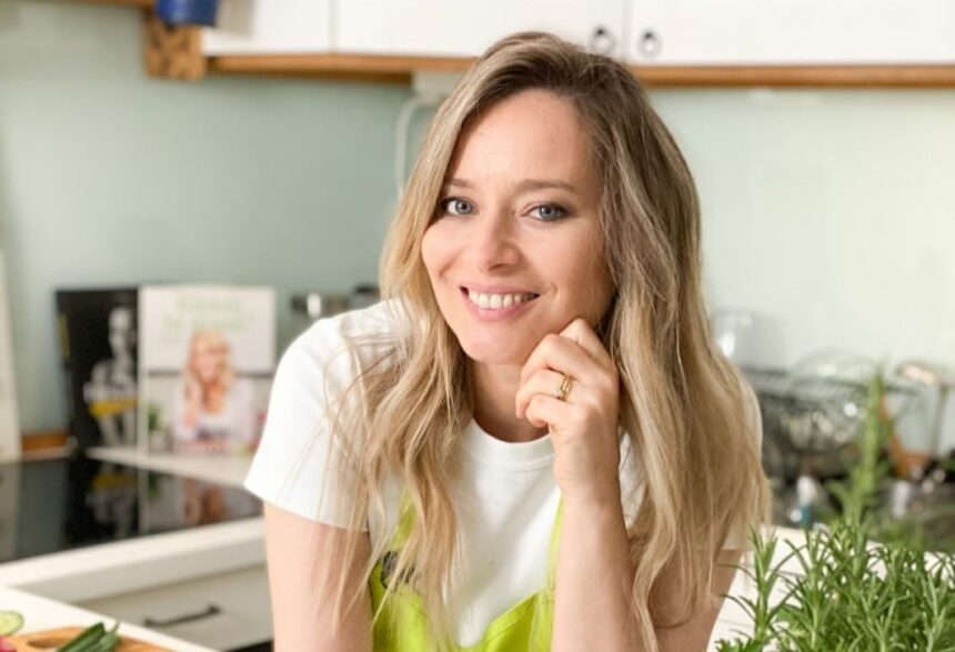 imagini cu casa din maramures a laurei cosoi si a lui cosmin curticapean casuta are momentan doar 2 camere avem de toate 679a3f81e141e