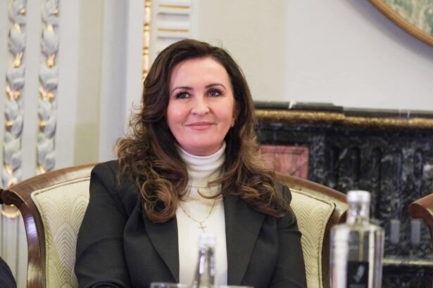 intotero cultura interventie in parlament despre tezaurul dacic simt si eu o durere imensa in suflet nu avem nimic de ascuns 6797c2f217634