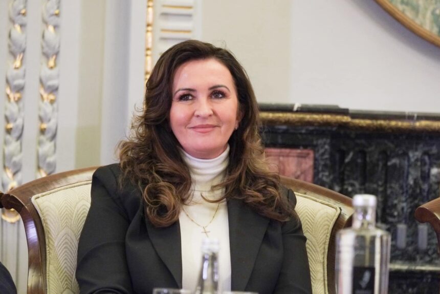 intotero cultura interventie in parlament despre tezaurul dacic simt si eu o durere imensa in suflet nu avem nimic de ascuns 6797c2f217634