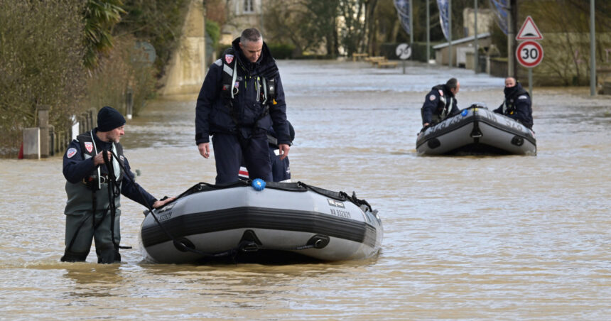 inundatii fara precedent in 40 de ani in vestul frantei suntem foarte ingrijorati pentru maine 6798ec0e197a4