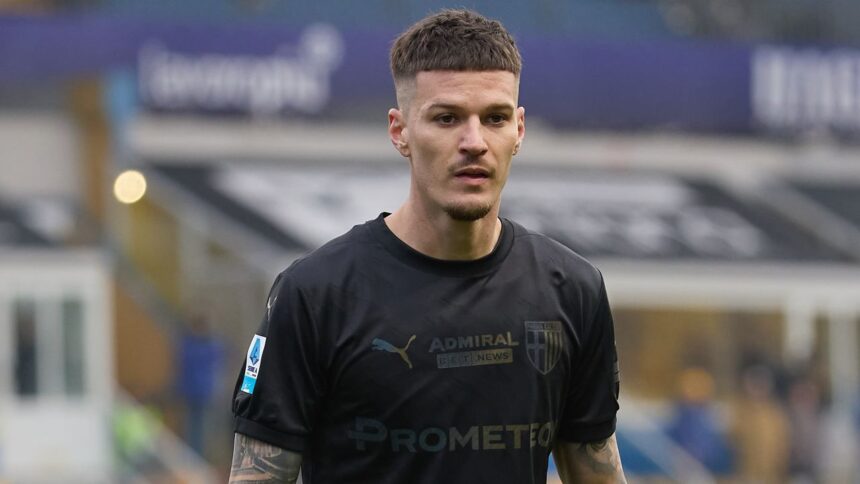 italienii anunta parma l a gasit pe noul dennis man 6790a33171736