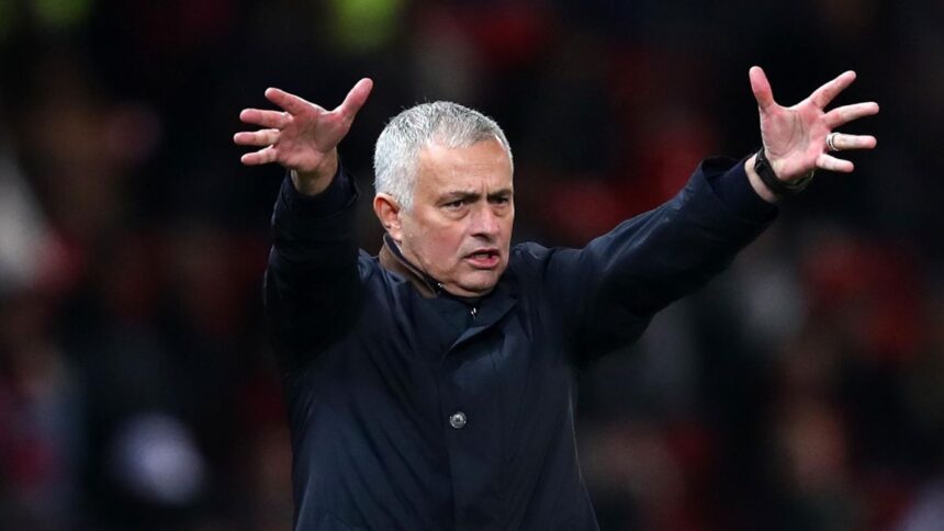 jose mourinho pregateste lovitura iernii vrea sa l transfere pe starul barcelonei la fenerbahce 6794da7bdfe9f