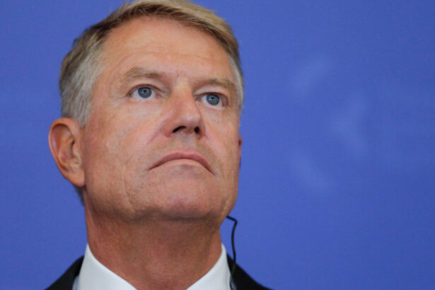 klaus iohannis si marcel ciolacu au transmis mesaje de solidaritate cu poporul american dupa tragedia aviatica din sua 679b76db64544