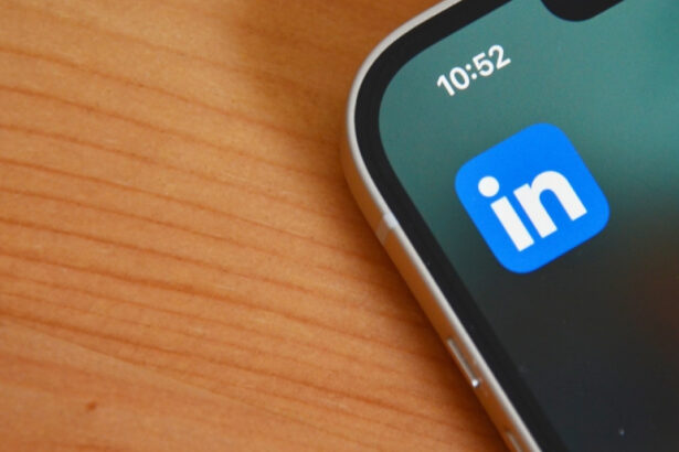linkedin a fost data in judecata de utilizatori premium care sustin ca mesajele lor private au fost dezvaluite catre terti 679265f236467