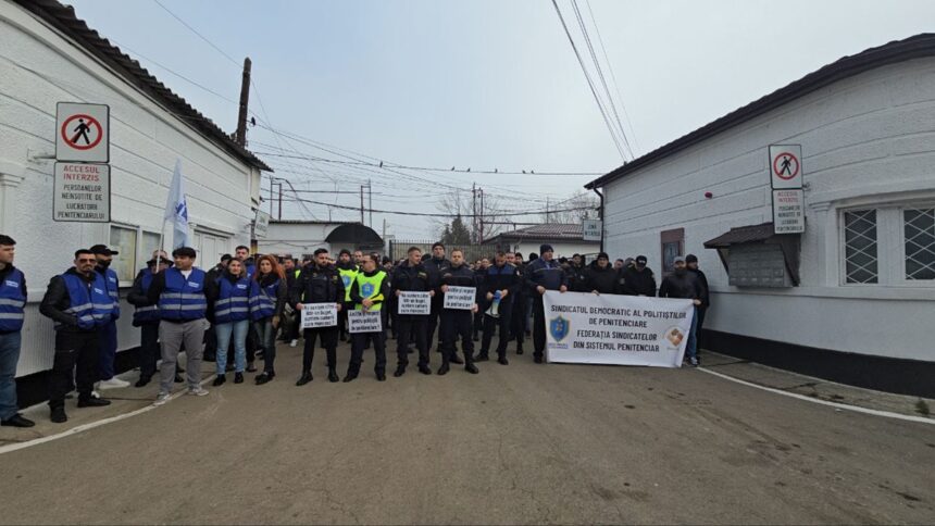 live foto video nou protest la penitenciarul poarta alba nu putem accepta bataia de joc 679b1f3e4c237