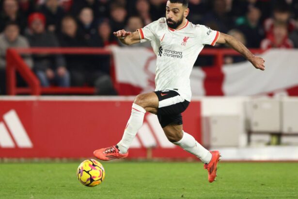 live text incepe si fotbalul adevarat liderul liverpool barcelona sau borussia dortmund joaca de la 2200 istvan kovacs la centru in steaua rosie psv 678f55108190c