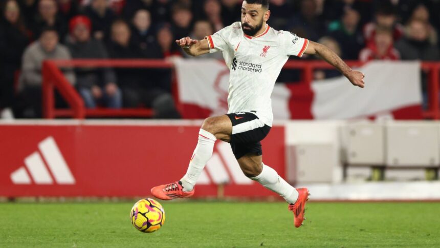 live text incepe si fotbalul adevarat liderul liverpool barcelona sau borussia dortmund joaca de la 2200 istvan kovacs la centru in steaua rosie psv 678f55108190c