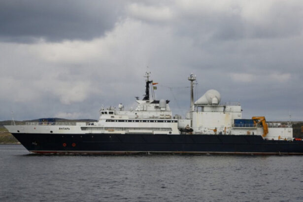 marea britanie il atentioneaza pe putin dupa detectarea unei nave spion ruse in canalul manecii stim ce faceti 67913034ca7b8