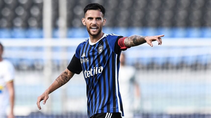 marius marin cel mai slab om de pe teren in pisa salernitana a luat rosu in mai putin de 15 minute 67965d1b23373