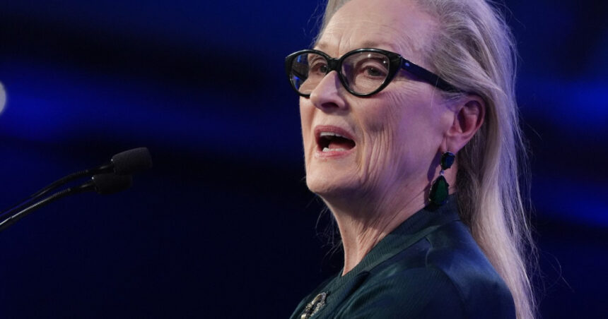 meryl streep evadare ca n filme din casa sa pentru a scapa de incendiile devastatoare a facut o gaura cat o masina 679a8302a8a0d