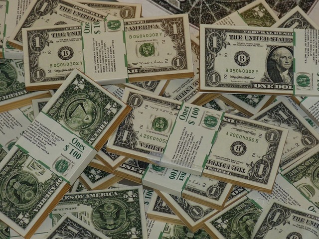 miliardarii lumii s au imbogatit cu 2 000 de miliarde de dolari anul trecut 678e08db4f33c