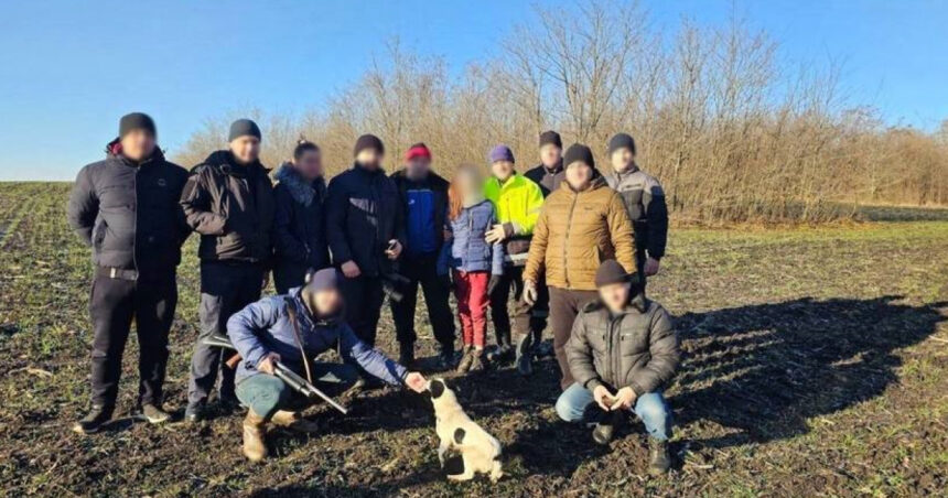 minora din r moldova gasita nevatamata dupa ce s a ratacit in padure un caine i s a alaturat si a stat cu ea pana a fost salvata 67795623a3b3c