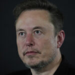 motivul pentru care elon musk se intoarce impotriva lui nigel farage si cere un nou lider al partidului reform uk 677af8419b756
