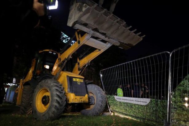 nicusor dan despre lucrarile la planseul unirii avizul de circulatie din partea noastra este deja pregatit va fi semnat de mine saptamana asta asteptam ca primaria sectorului 4 sa vina cu toate ce 6798b7f2f0fd4