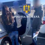 o tanara de 18 ani a fost retinuta dupa ce beata fiind a lovit cu autoturismul un batran si a fugit de la locul accidentului 6777702c3ade1
