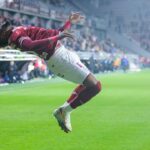 oficial aaron boupendza out de la rapid anuntul clubului reactia lui marius sumudica 678a8da8ac5fa