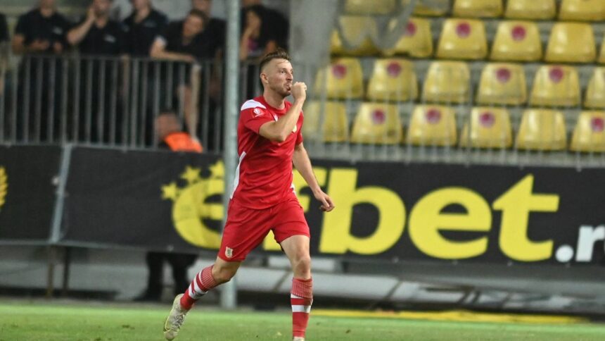 oficial liviu antal revine in fotbalul romanesc campion si golgheter al lituaniei in ultimul sezon a semnat astazi 679a198c92581