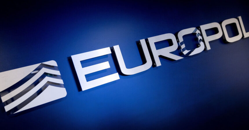 operatiune mamut a agentiei europol peste 400 de arestari in 30 de tari ce au vizat anchetatorii 679b8e37da9ec