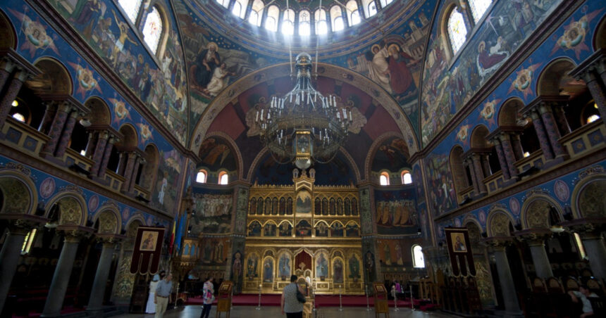 patriarhia romana a lansat aplicatia calendarul ortodox pentru telefoanele cu android si ios 6797a0fe5e333