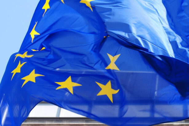 patru tari cer ue sa aloce 100 miliarde de euro pentru aparare rusia produce de trei ori mai multe obuze decat sua si ue la un loc 679c5db739719