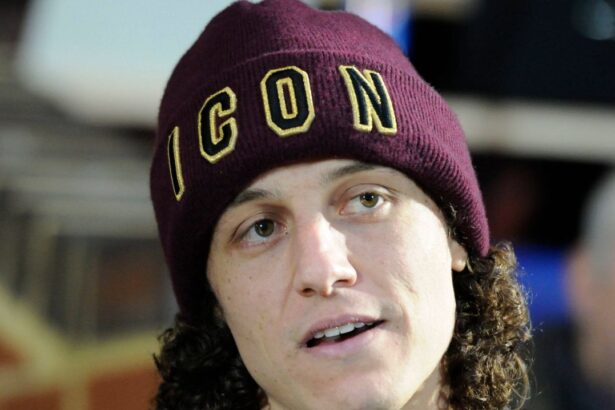 povestea continua david luiz nu se da batut la 37 de ani brazilianul a semnat un nou contract 678f86519ff89
