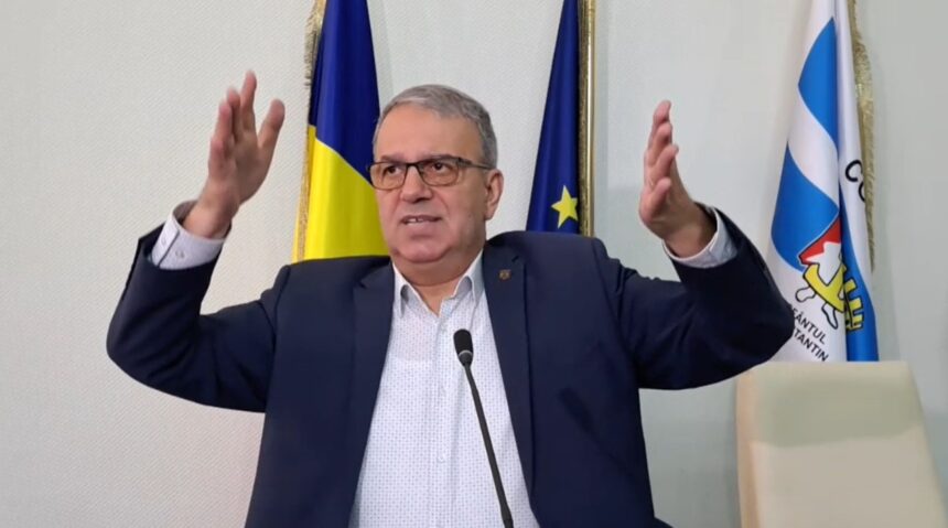 primarul chitac trebuie sa se ia masuri drastice pentru reducerea deficitului statul roman avea 700 000 de bugetari in 2004 si acum are 13 milioane 6798ea2cc608b