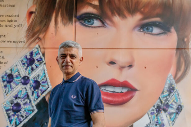 primarul londrei investigat dupa ce a primit bilete gratuite de 3 000 de lire sterline la concertul lui taylor swift 678a793ca571e