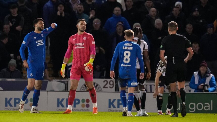 probleme la rangers colegul lui ianis hagi a fost transportat de urgenta la spital si rateaza derby ul cu celtic 67756b4370b66