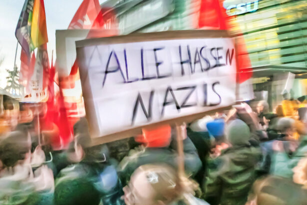 proteste de amploare in mai multe orase din germania dupa alianta dintre conservatori si extremisti absolut inacceptabil 679ca859b16d4