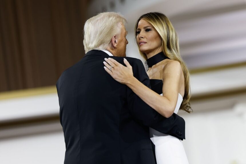 rochia purtata de melania trump la balul inaugural al lui donald trump cine e designerul care i a creat tinuta alb negru cu choker la gat 678f582d26876