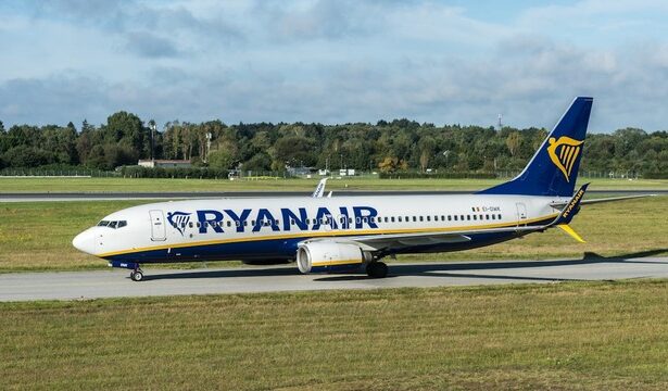 ryanair reduce zborurile de vara in spania invocand taxe mari de aeroport 678a378712d05
