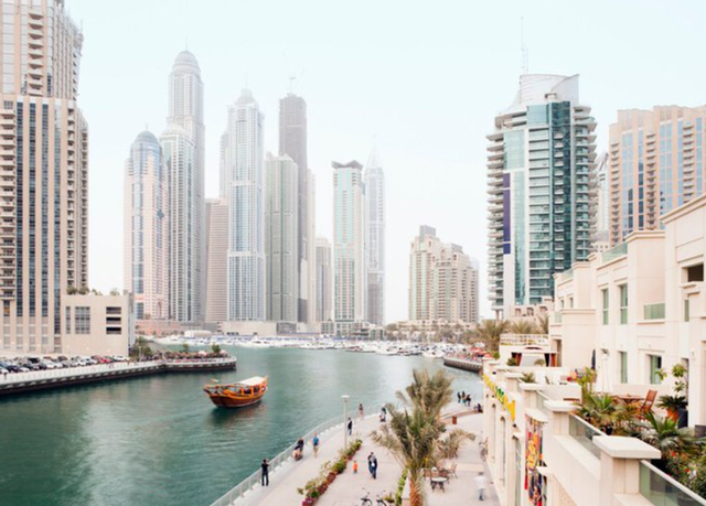 scandal pe tema construirii unui mini dubai la budapesta 679b37da1b783