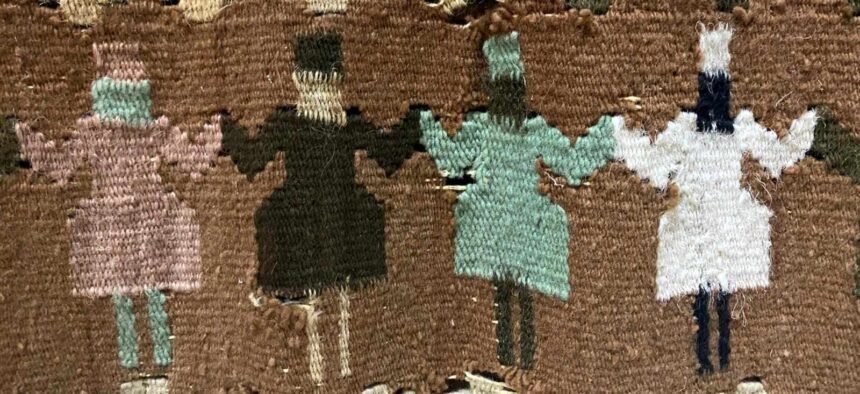 scoarte romanesti vechi de peste un secol la muzeul de arta populara 679035120fbf2