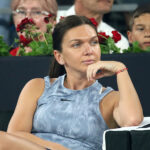 simona halep transformata total intr o poza alaturi de loredana groza sportiva a fost tunsa si vopsita de hairstylist ul lui klaus iohannis 677a31b5bf1bc