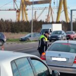 soferi fara permise de conducere prinsi la vama veche ostrov si in portul constanta de politistii de frontiera 678f6f6117969