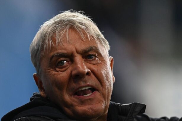 sorin cartu pune presiune pe costel galca dupa infrangerea suferita de universitatea craiova cu rapid 67961dfede067