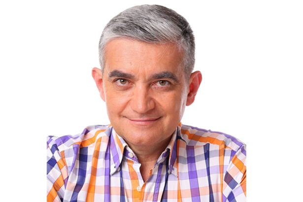 surse perchezitii dna acasa la primarul din sinaia vlad oprea este proprietarul unui castel in franta 679096b20573f