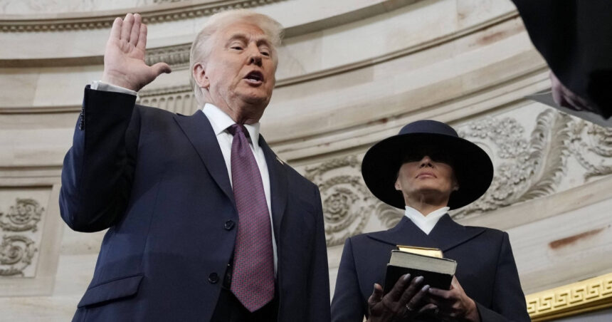 trump a depus juramantul fara sa puna mana pe biblie ce spun expertii despre consecintele acestui gest 678f476791bd3